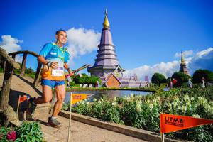 BIB: 5052
                            <button type="button" onclick="openModal(19230735)" class="btn btn-primary btn-sm float-right btn-popup" data-toggle="modal" data-target=".modal-high-quality">
                        <i class="fas fa-shopping-cart"></i> Add to Cart
                    </button>
                                            <button type="button" onclick="isThisMe(19230735, true)" class="btn btn-success btn-sm float-right btn-popup btn-isme hidden" data-toggle="tooltip" data-placement="bottom" title="นี่คือรูปของคุณใช่ไหม คลิกที่นี่เพื่อเอาเข้าอัลบั้ม">
                        <i class="fas fa-plus"></i> Add to album
                    </button>
                    <button type="button" onclick="isThisMe(19230735, false)" class="btn btn-warning btn-sm float-right btn-popup btn-isnotme hidden">
                        <i class="fas fa-ban"></i> Remove from album
                    </button>